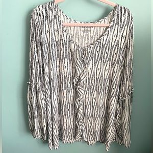 Lane Bryant size 28 thin flowy top. Perfect for work or with Jeans